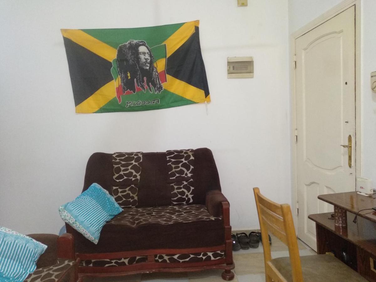 Bob Marley Homestay Hurghada Bagian luar foto