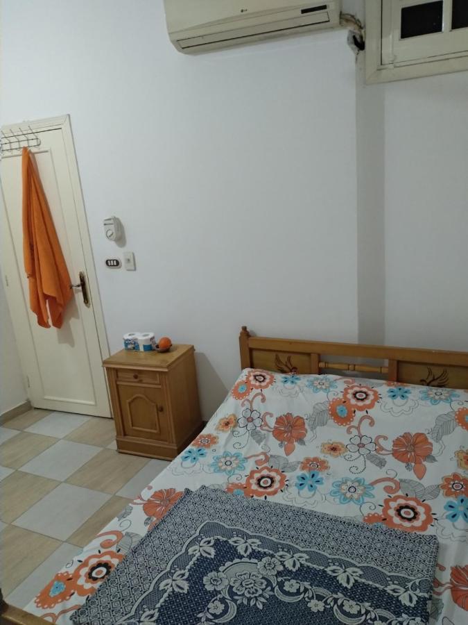Bob Marley Homestay Hurghada Bagian luar foto