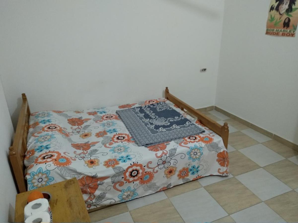 Bob Marley Homestay Hurghada Bagian luar foto